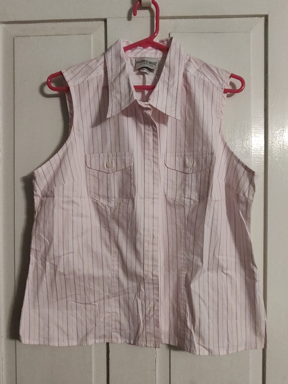 Fashion Bug Women's XL Pink Striped Sleeveless Collared Button-Down Blouse